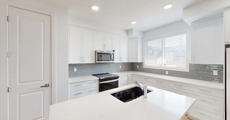 42A Heirloom Manor Se, Calgary, AB, T3S 0H2 - 5