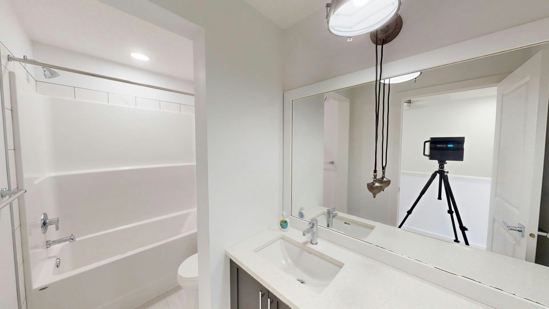 42A Heirloom Manor Se, Calgary, AB, T3S 0H2 - 8
