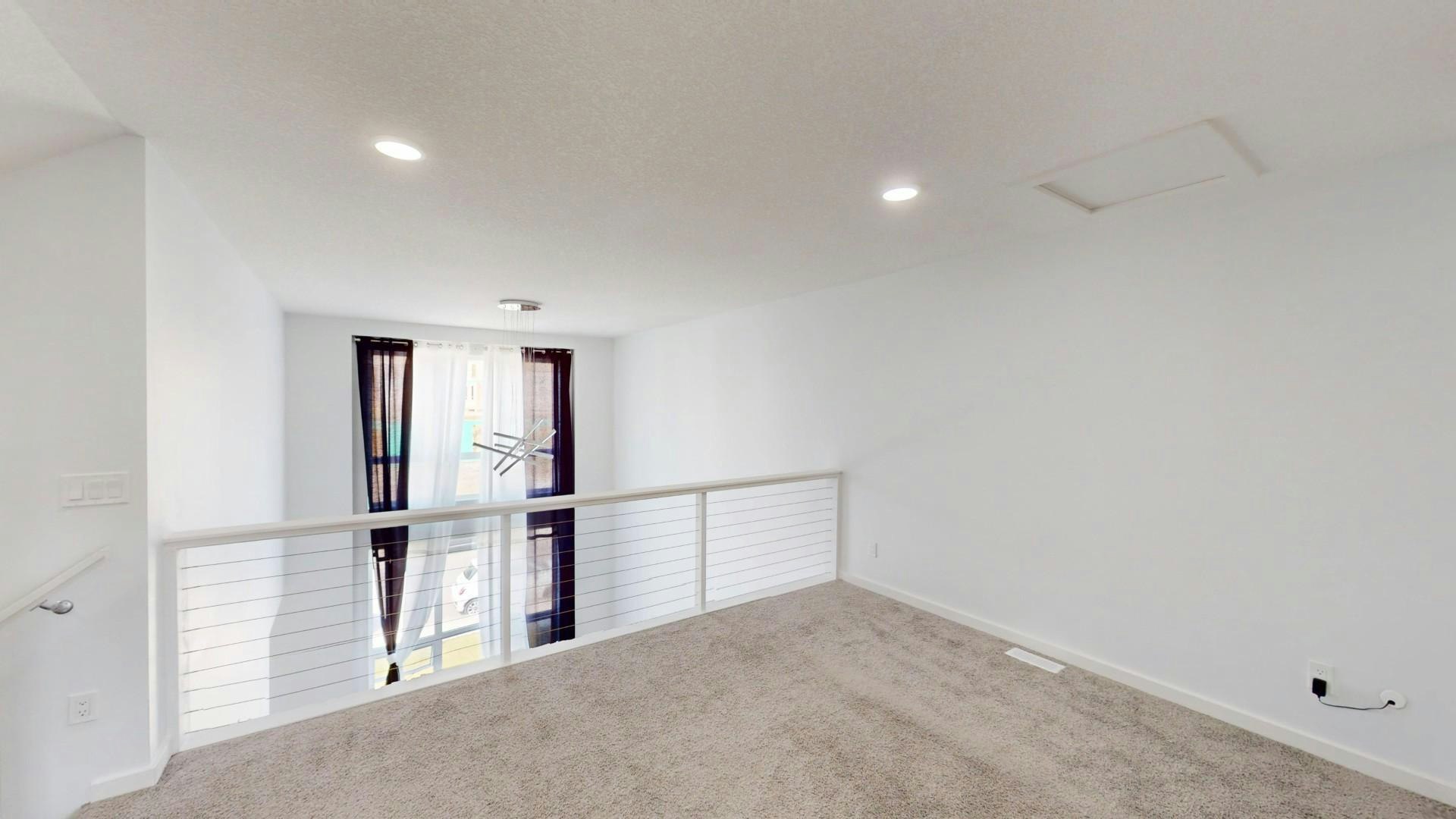 42A Heirloom Manor Se, Calgary, AB, T3S 0H2 - 12
