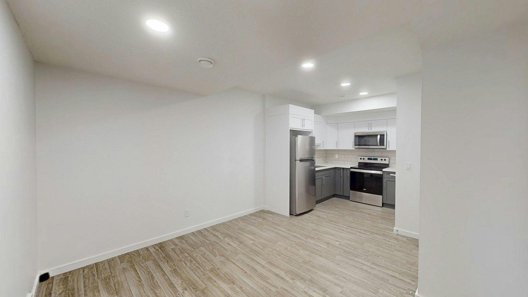 42B Heirloom Manor SE, Calgary, AB, T3S 0H2 - 2