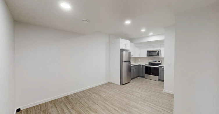 42B Heirloom Manor SE, Calgary, AB, T3S 0H2 - 2