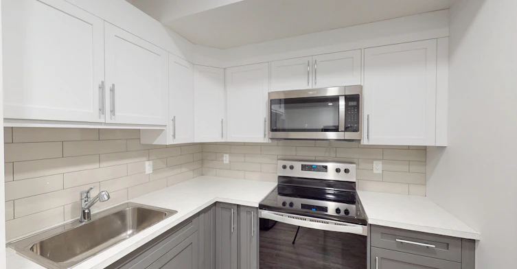42B Heirloom Manor SE, Calgary, AB, T3S 0H2