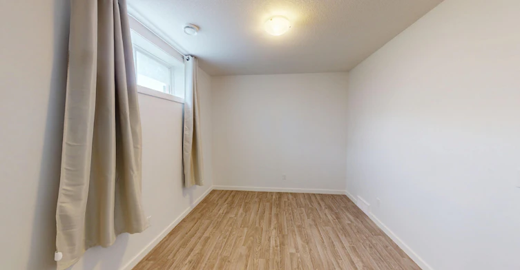 42B Heirloom Manor SE, Calgary, AB, T3S 0H2 - 6