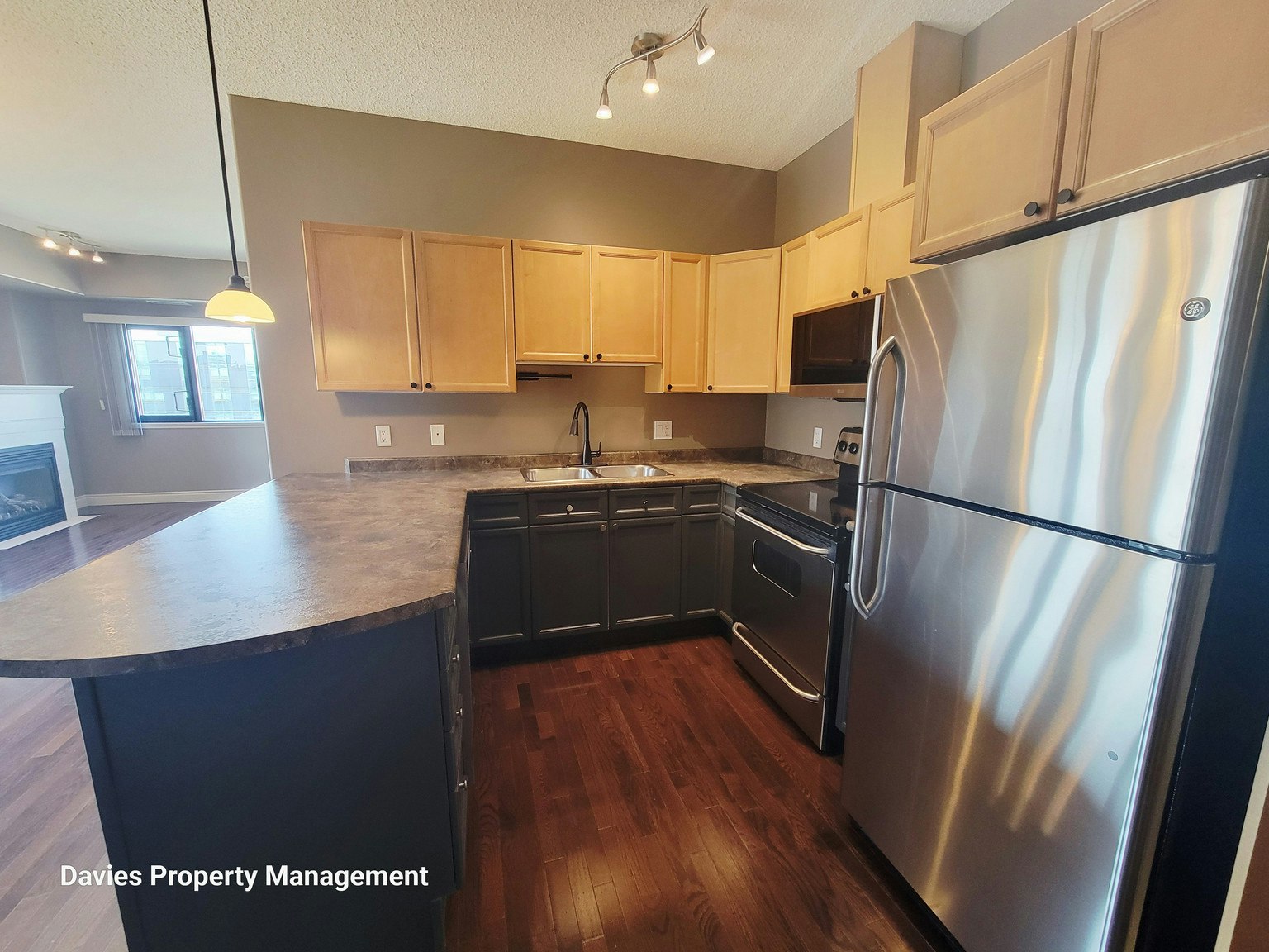 508-10319 111 Street Northwest, Edmonton, AB, T5K 0A2 - 3