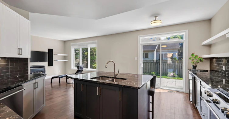 12 Westwinds Place, Ottawa, ON, K2G 6L1 - 5