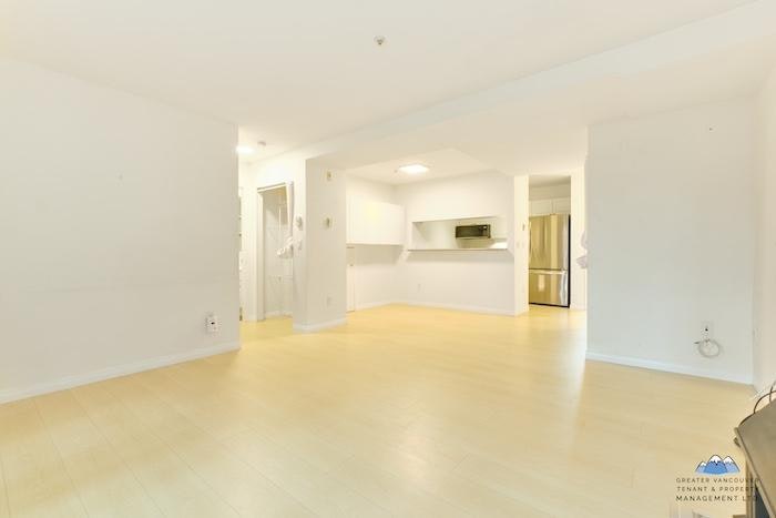 2621 Quebec Street, Vancouver, BC, V5T 3A6 - 4