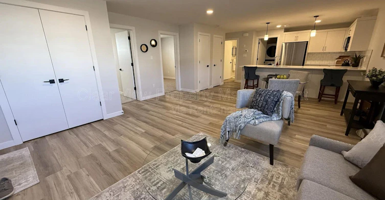 B2-916-936 40 Avenue North, Lethbridge, AB, T1H 7G9 - 2
