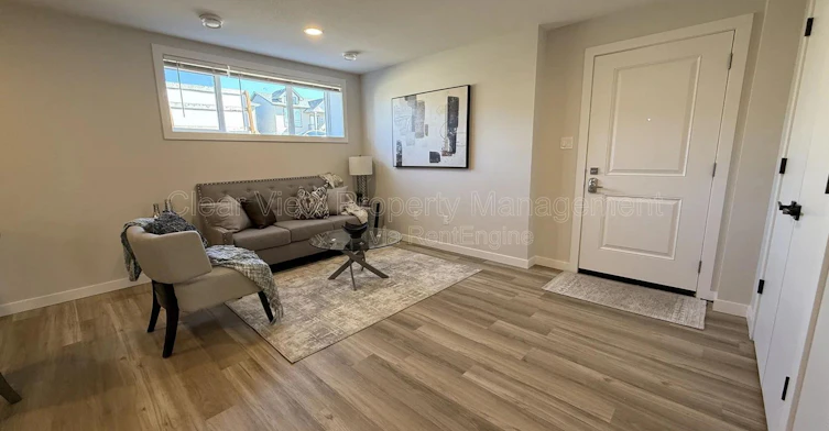 B2-916-936 40 Avenue North, Lethbridge, AB, T1H 7G9 - 3