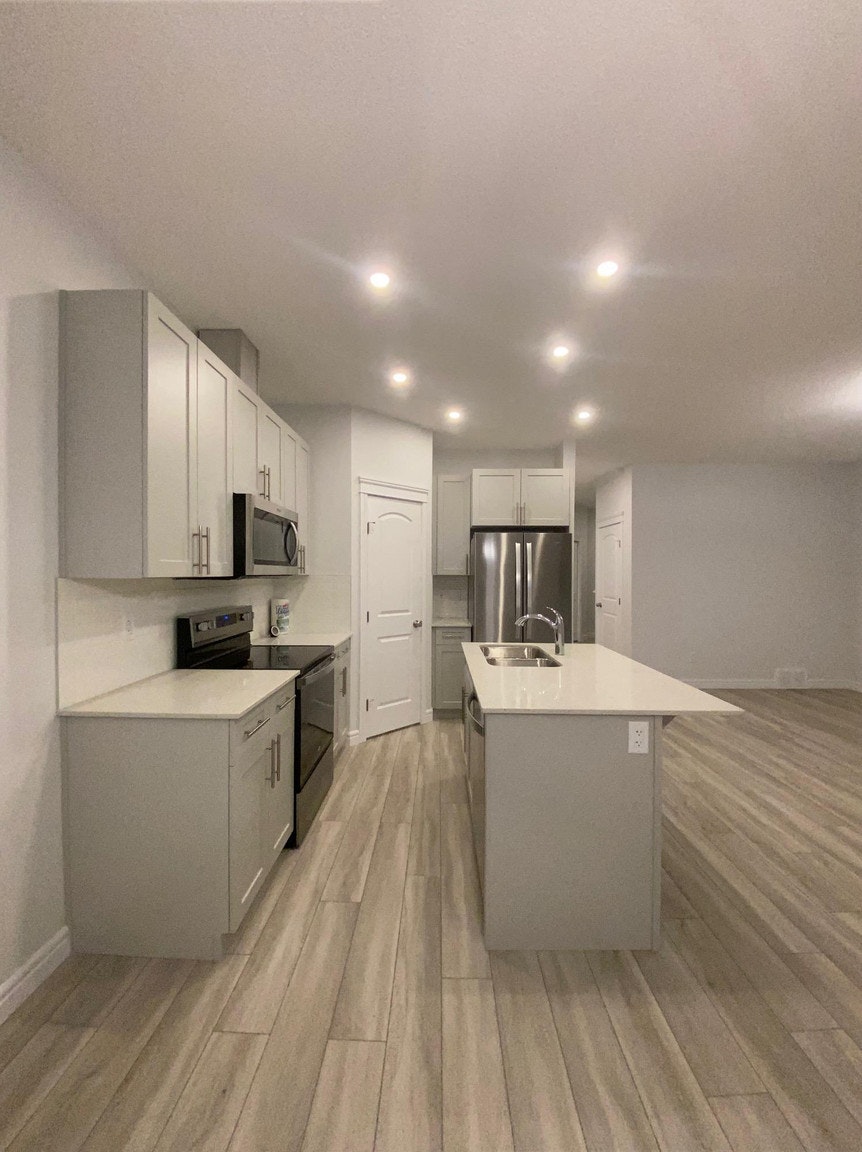 5712 Cautley Crescent Southwest, Edmonton, AB, T6W 4X9 - 5