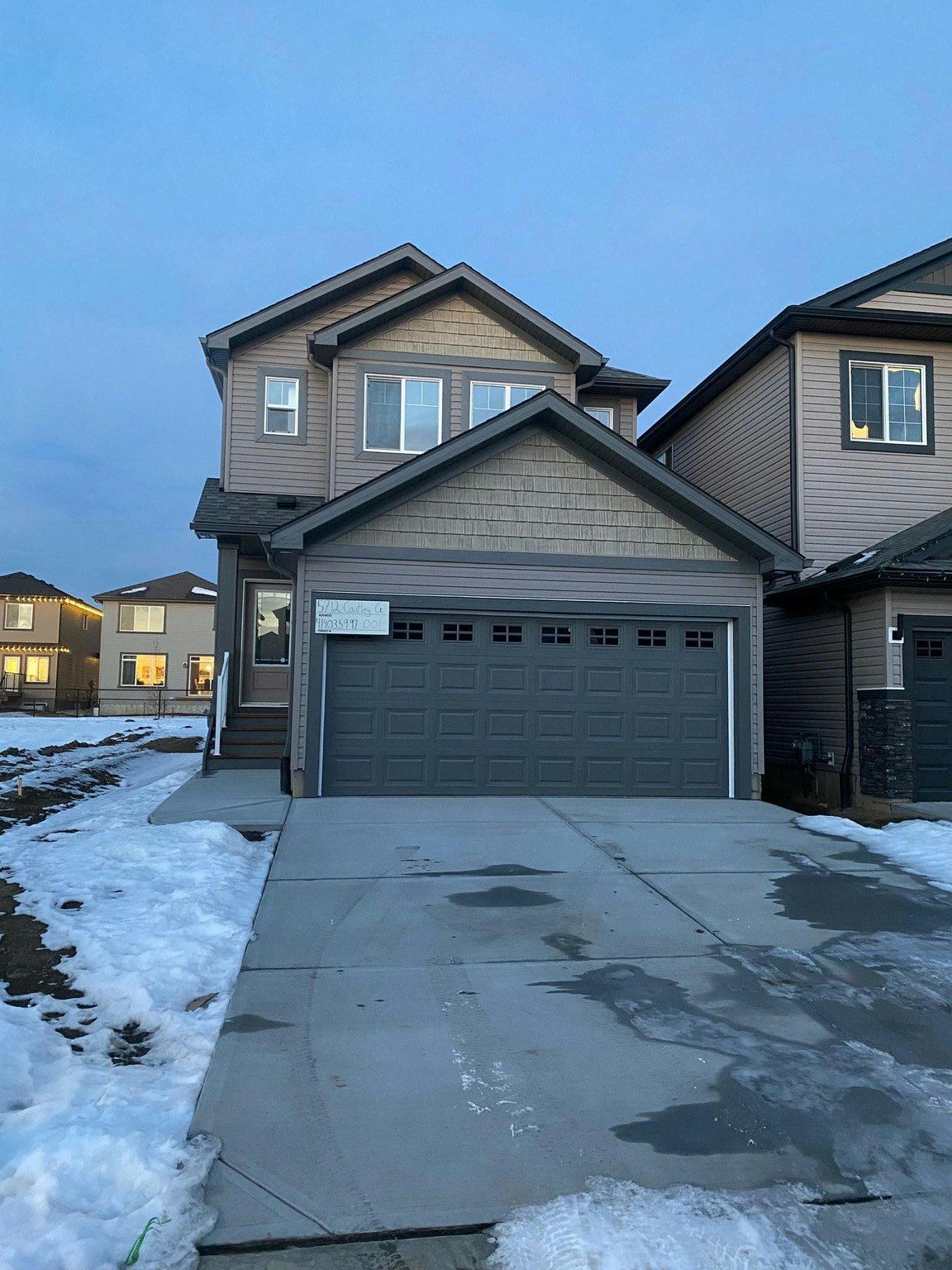 5712 Cautley Crescent Southwest, Edmonton, AB, T6W 4X9