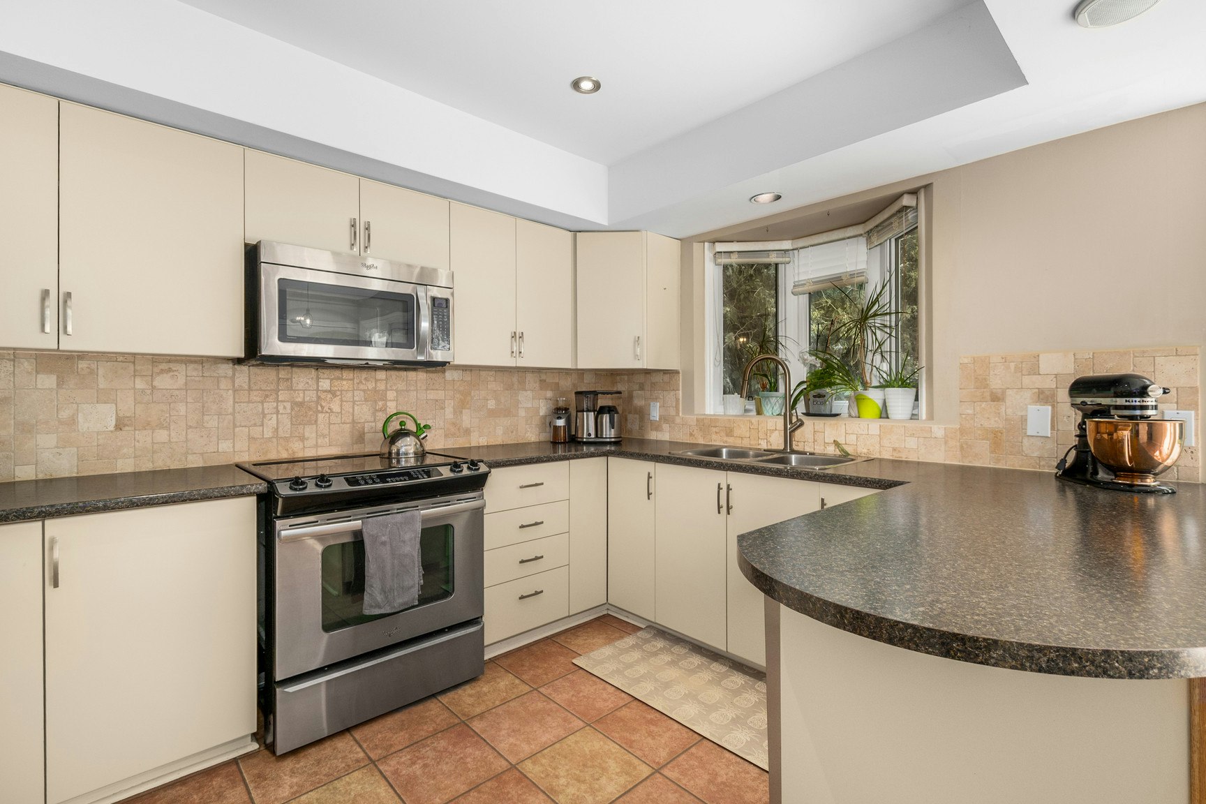 6550 Richer Drive, Ottawa, ON, K1C 3G4 - 6