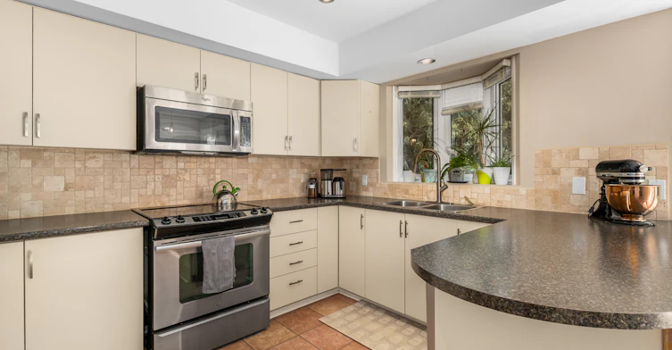6550 Richer Drive, Ottawa, ON, K1C 3G4 - 6