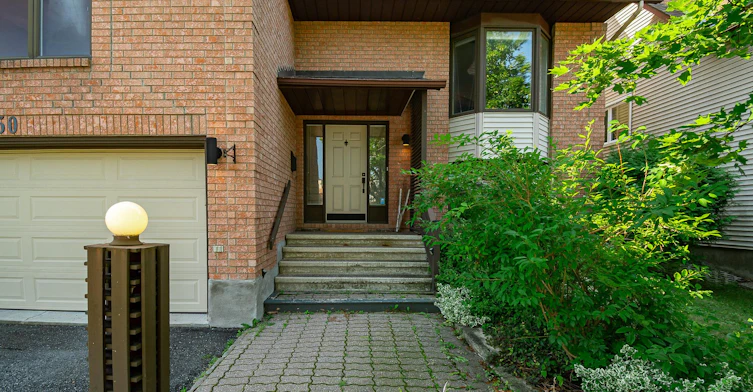 6550 Richer Drive, Ottawa, ON, K1C 3G4 - 2