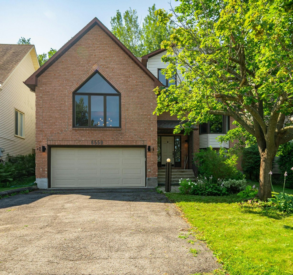 6550 Richer Drive, Ottawa, ON, K1C 3G4
