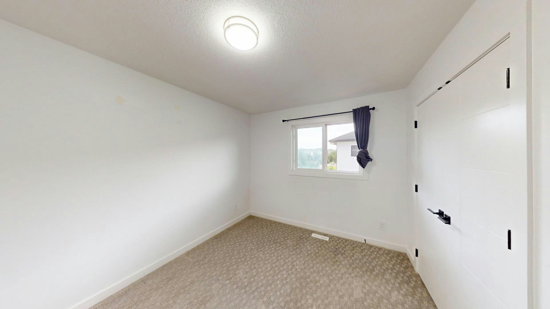 130 Hawks Ridge Boulevard NW, Edmonton, AB, T5S 0T2 - 9