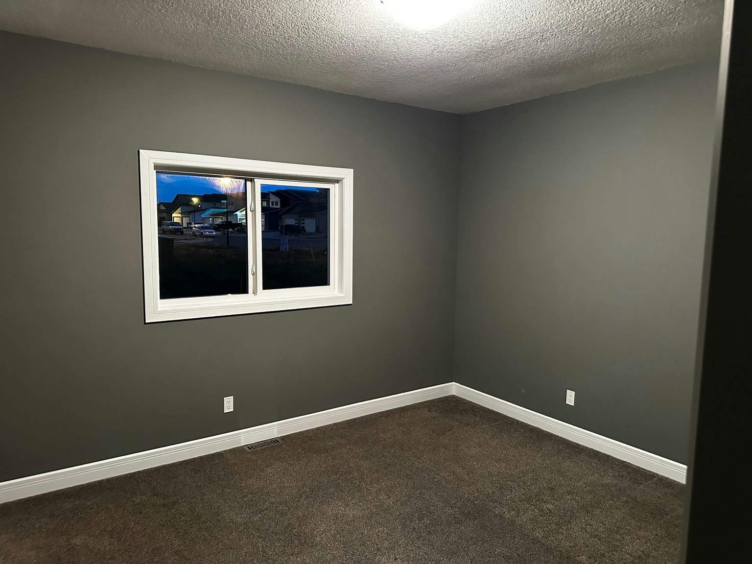 9025 80a Avenue, Grande Prairie, AB, T8X 0P1 - 5