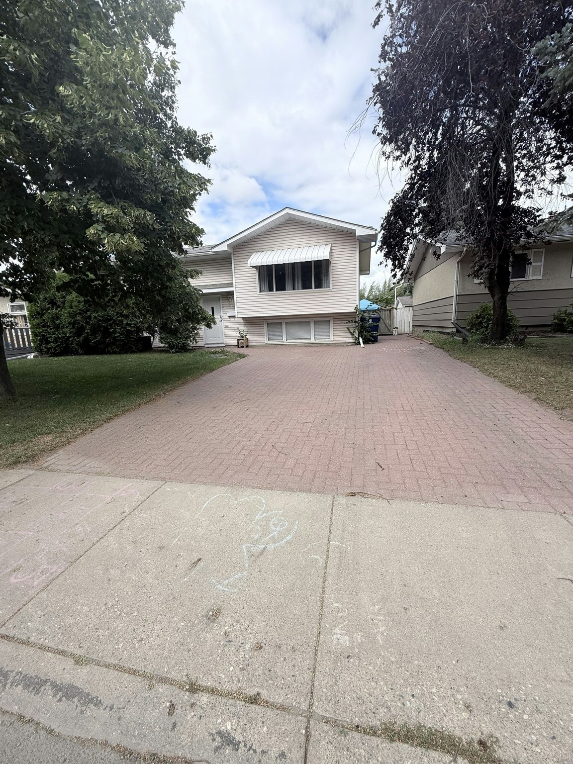 242 Carleton Drive, Saskatoon, SK, S7H 4C1
