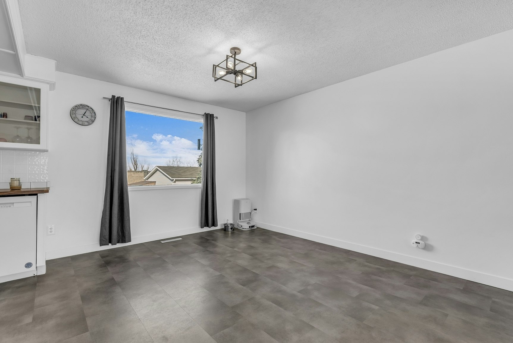 242 Carleton Drive, Saskatoon, SK, S7H 4C1 - 6