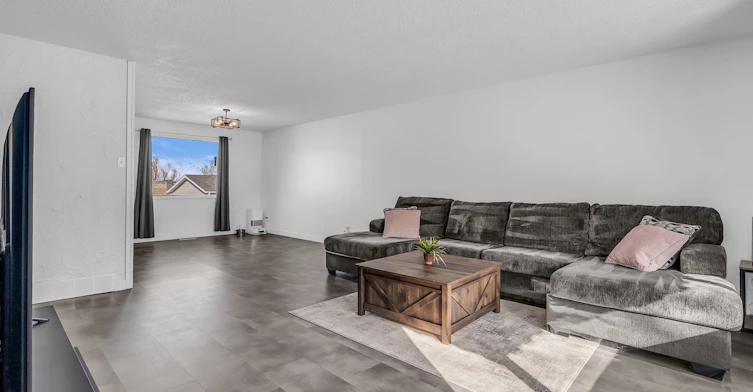 242 Carleton Drive, Saskatoon, SK, S7H 4C1 - 8