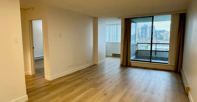 1105-9521 Cardston Court, Burnaby, BC, V3N 4R8