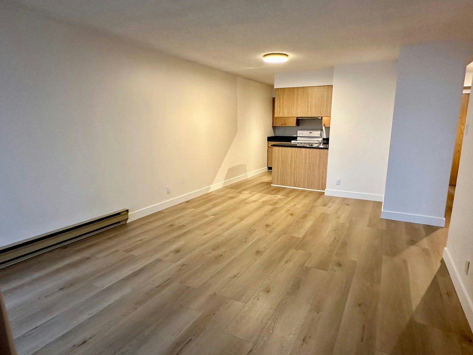 1105-9521 Cardston Court, Burnaby, BC, V3N 4R8 - 6