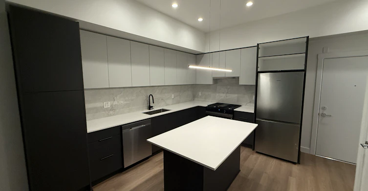 7728 119a Street, Delta, BC, V4C 6N6 - 8