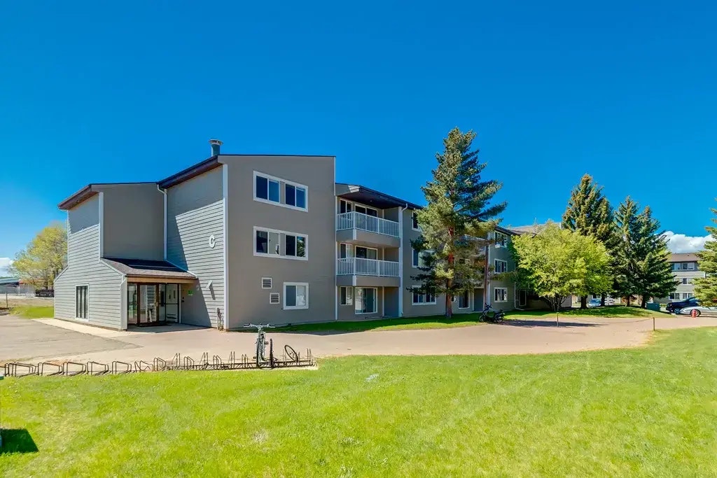 A301-20 Berkeley Place W, Lethbridge, AB, T1K 4W1 - 12