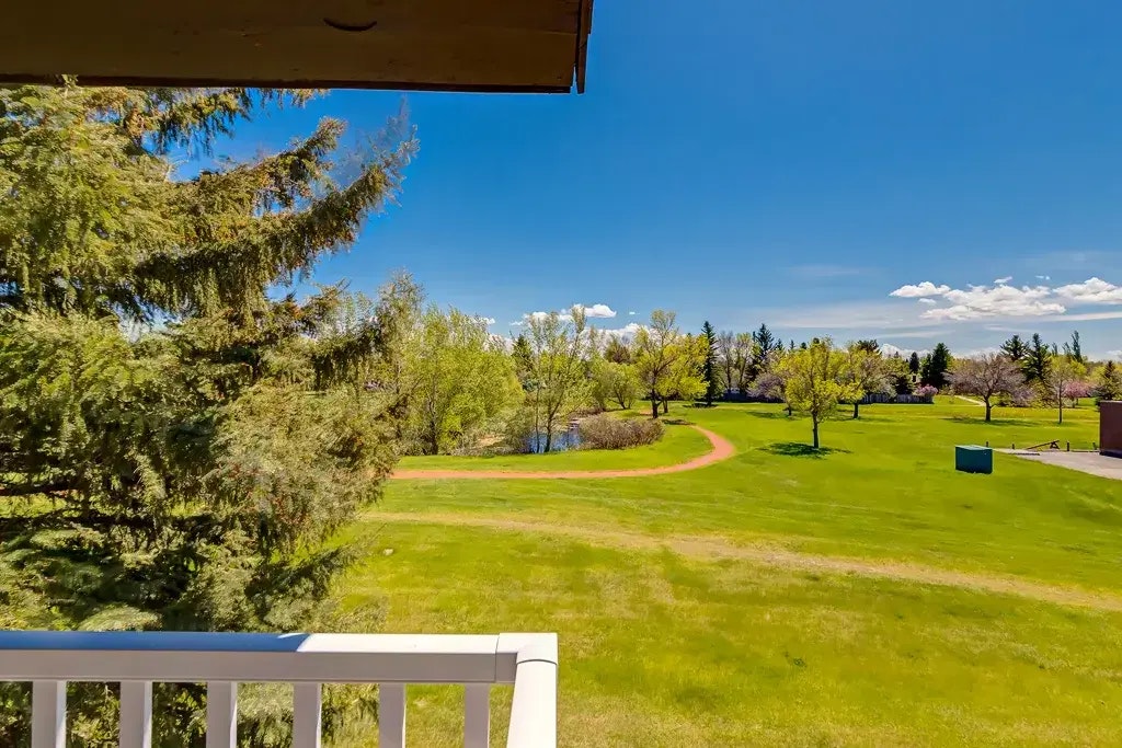 A301-20 Berkeley Place W, Lethbridge, AB, T1K 4W1 - 9