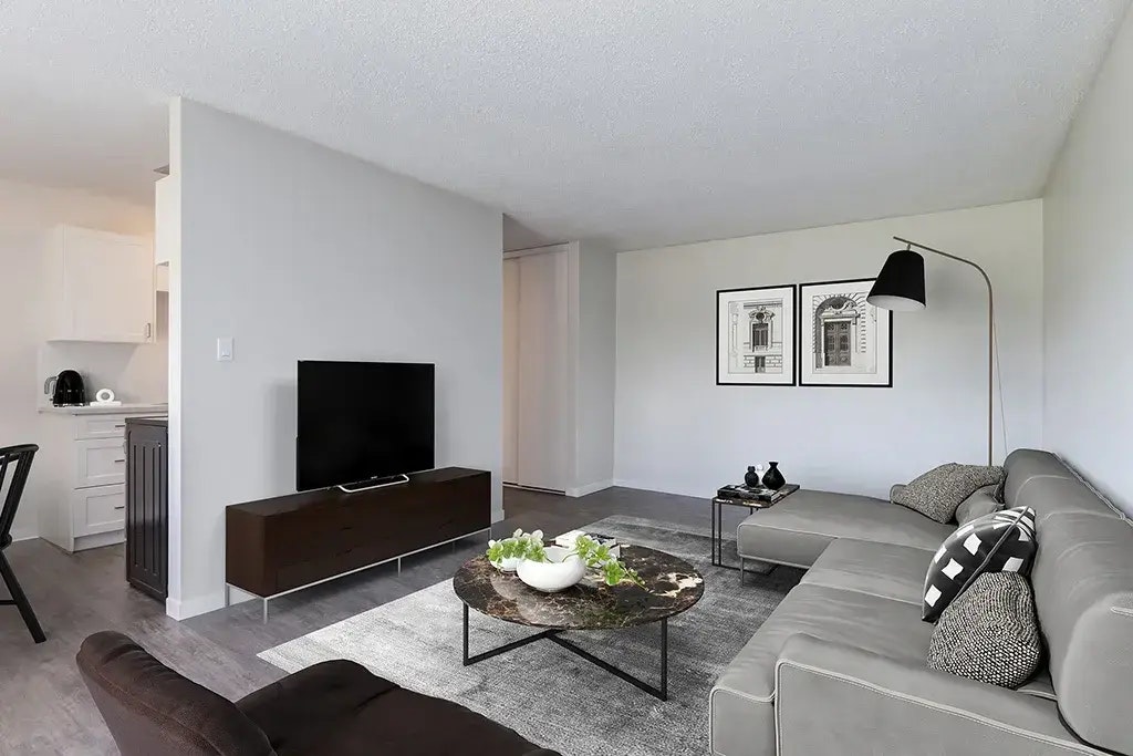 A301-20 Berkeley Place W, Lethbridge, AB, T1K 4W1 - 2