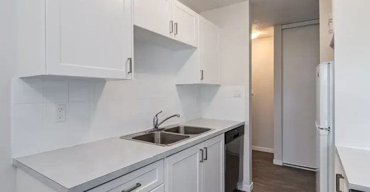 B107-20 Berkeley Place W, Lethbridge, AB, T1K 4W1 - 6