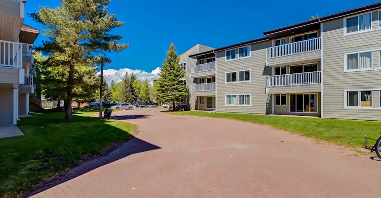 B107-20 Berkeley Place W, Lethbridge, AB, T1K 4W1 - 14