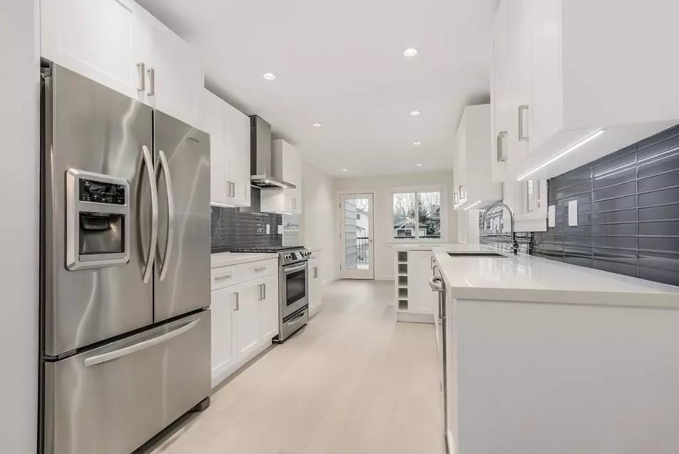 UPPER-2680 Trinity Street, Vancouver, BC, V5K 1E4 - 10
