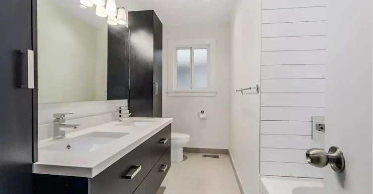 UPPER-2680 Trinity Street, Vancouver, BC, V5K 1E4 - 13