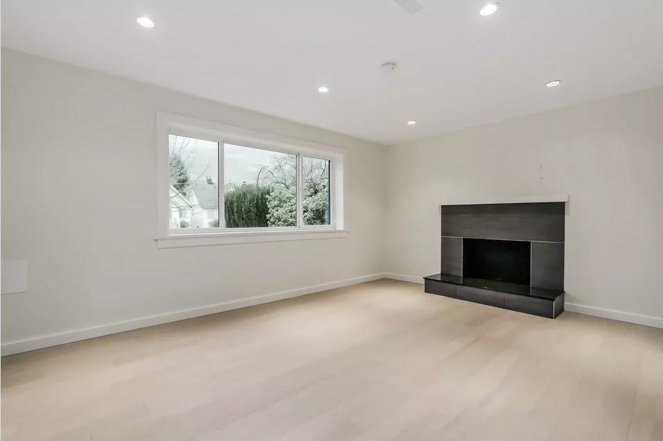 UPPER-2680 Trinity Street, Vancouver, BC, V5K 1E4 - 17