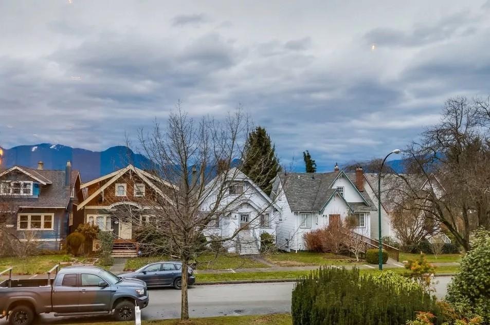 UPPER-2680 Trinity Street, Vancouver, BC, V5K 1E4 - 22