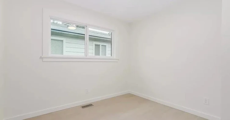 UPPER-2680 Trinity Street, Vancouver, BC, V5K 1E4 - 12