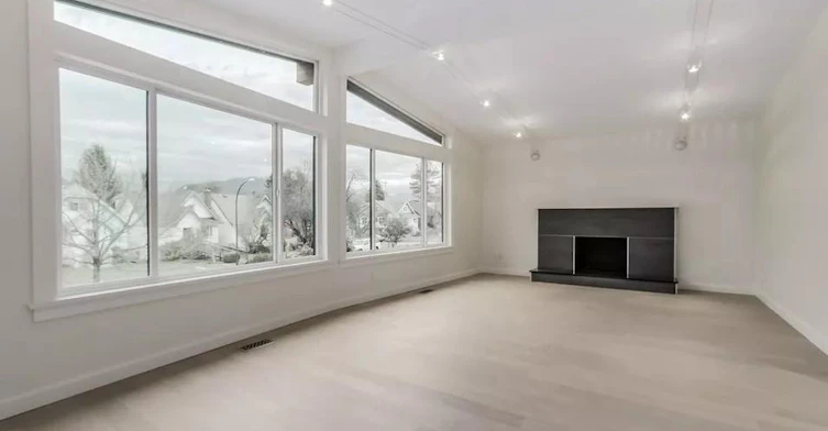 UPPER-2680 Trinity Street, Vancouver, BC, V5K 1E4 - 4