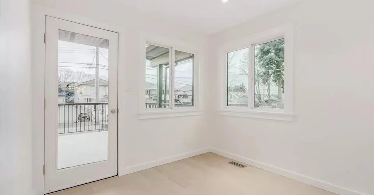 UPPER-2680 Trinity Street, Vancouver, BC, V5K 1E4 - 11