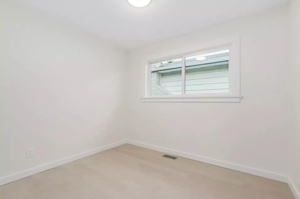 UPPER-2680 Trinity Street, Vancouver, BC, V5K 1E4 - 14