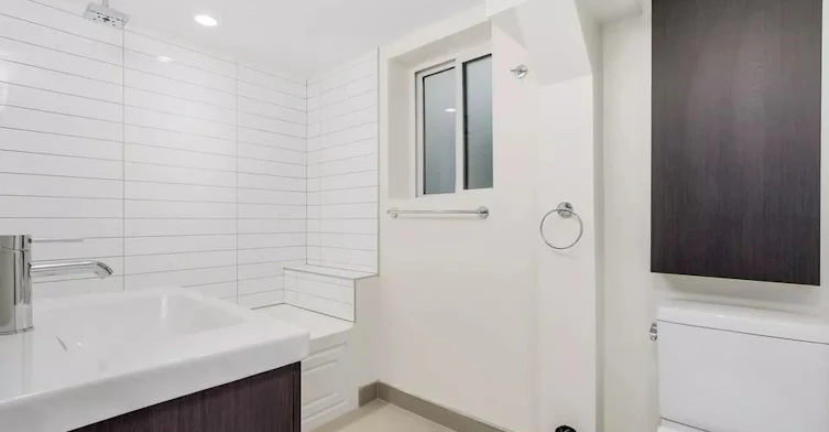 2680 Trinity Street, Vancouver, BC, V5K 1E4 - 6
