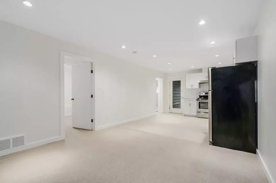 2680 Trinity Street, Vancouver, BC, V5K 1E4 - 3