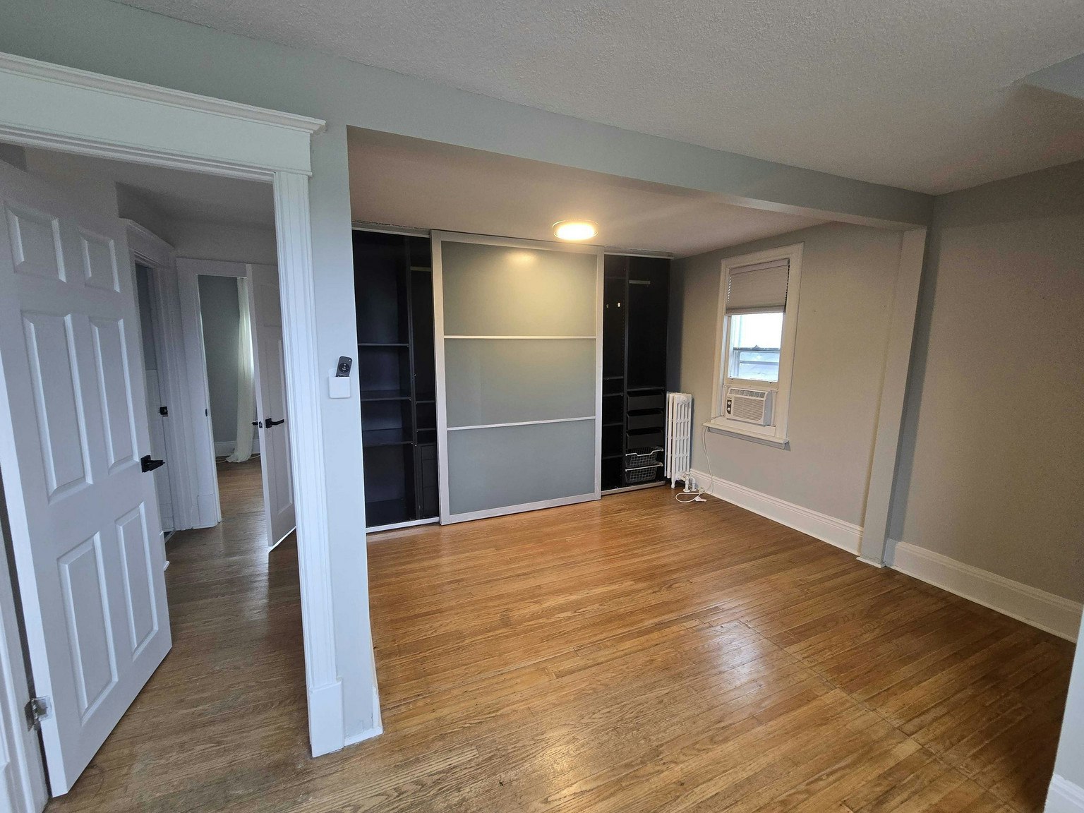 1-1047 Main Street East, Hamilton, ON, L8M 1N5 - 7