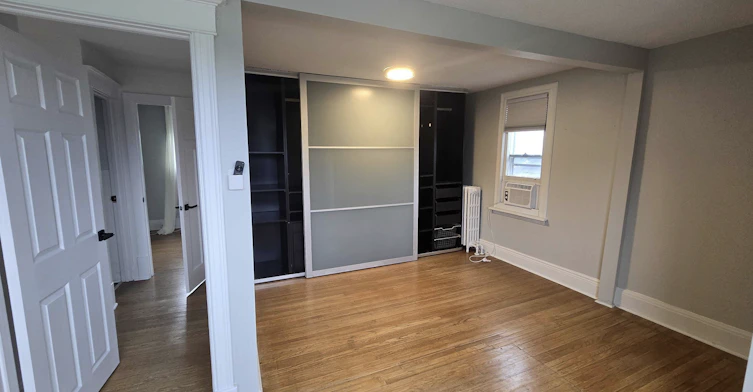 1-1047 Main Street East, Hamilton, ON, L8M 1N5 - 7