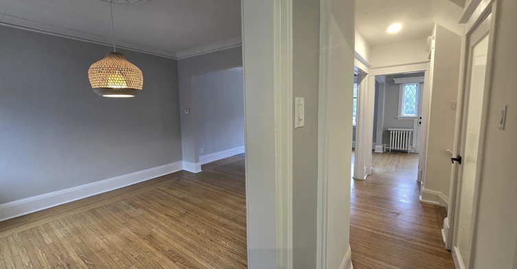 1-1047 Main Street East, Hamilton, ON, L8M 1N5 - 9