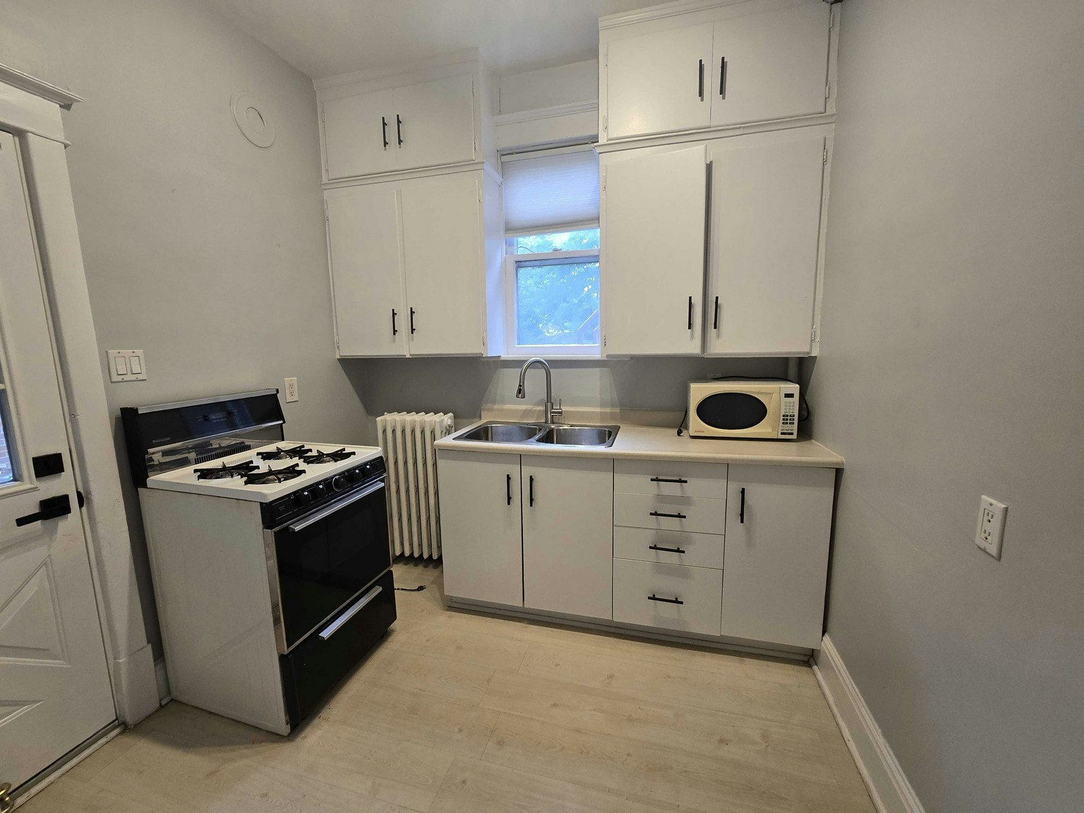 1-1047 Main Street East, Hamilton, ON, L8M 1N5 - 23