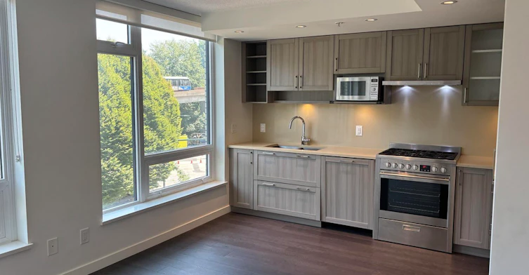 606-5470 Ormidale Street, Vancouver, BC, V5R 0G6 - 9