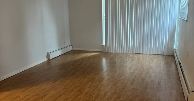 404 East 8th Avenue, Vancouver, BC, V5T 1S5
