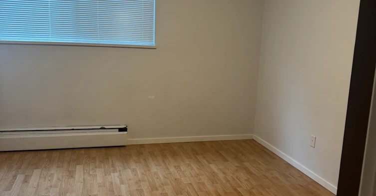 404 East 8th Avenue, Vancouver, BC, V5T 1S5 - 4