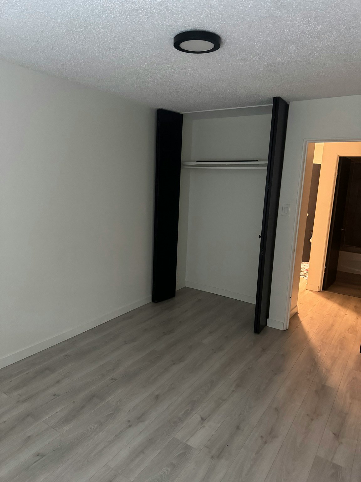 404 East 8th Avenue, Vancouver, BC, V5T 1S5 - 4