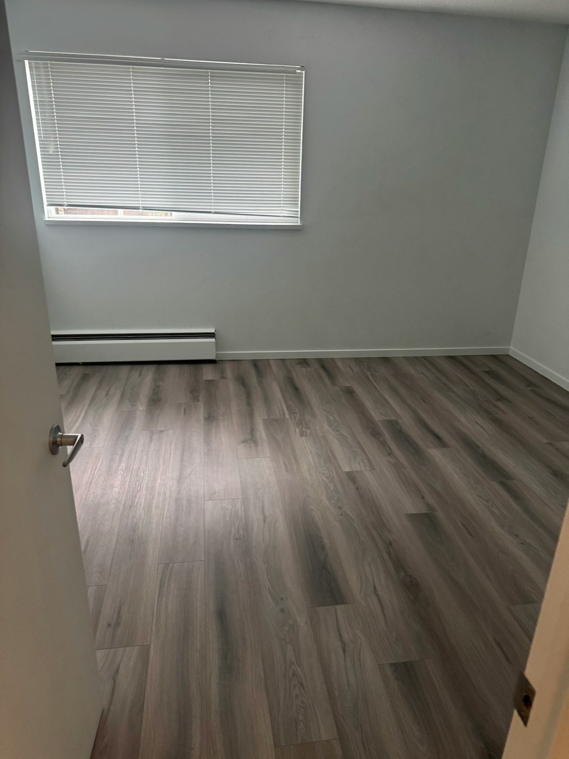 404 East 8th Avenue, Vancouver, BC, V5T 1S5 - 4